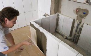 Как сэкономить на укладке плитки в ванной комнате?