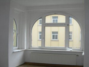 Нестандартные пластиковые окна для квартир и офисов
